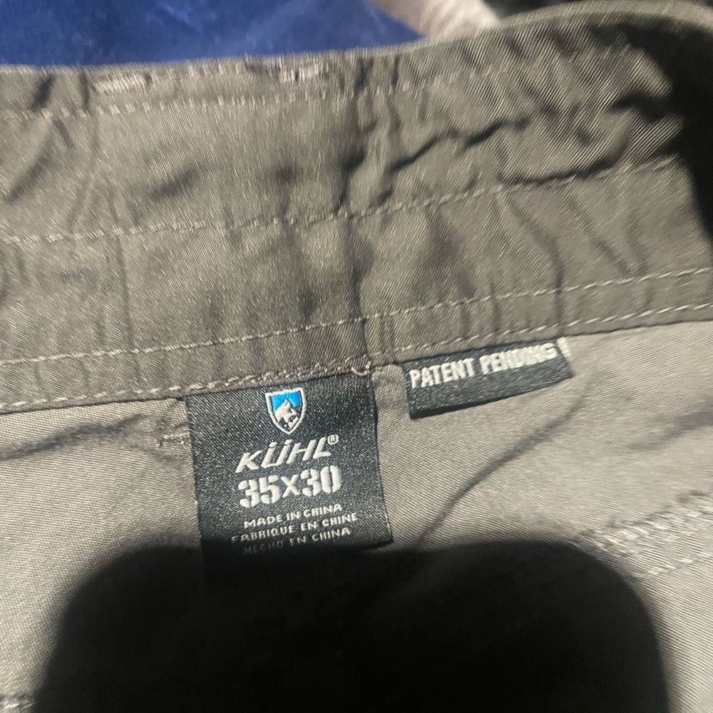 Mens 35x30 Kuhl work pants